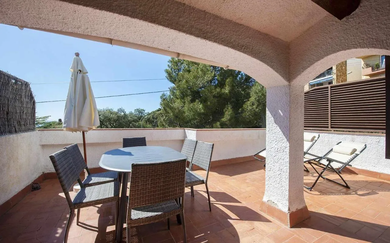 Tossa De Mar Con Piscina Comunitaria Y Parking27 Apartment Homestay Tossa de Mar